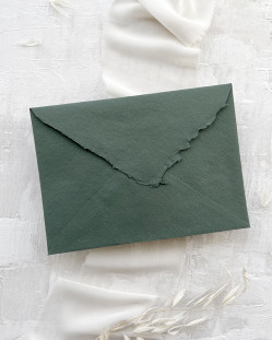 Dunkelgrüner handgefertigter Premium-Umschlag für Hochzeitseinladungen